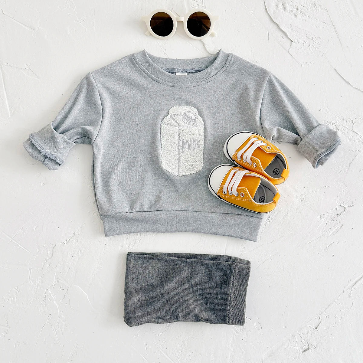 Kids Baby Boys Fall 2Pcs Grey Tracksuit - Cartoon Milk Embroidery Set