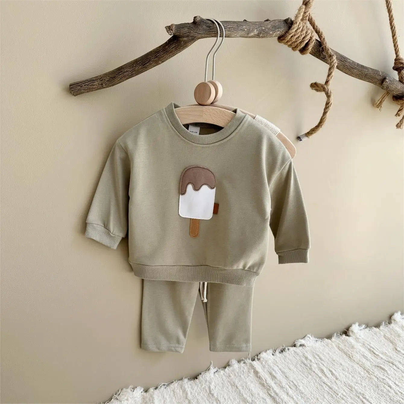 Korean Baby Girl Autumn Set - Embroidered Popsicle Top & Pants
