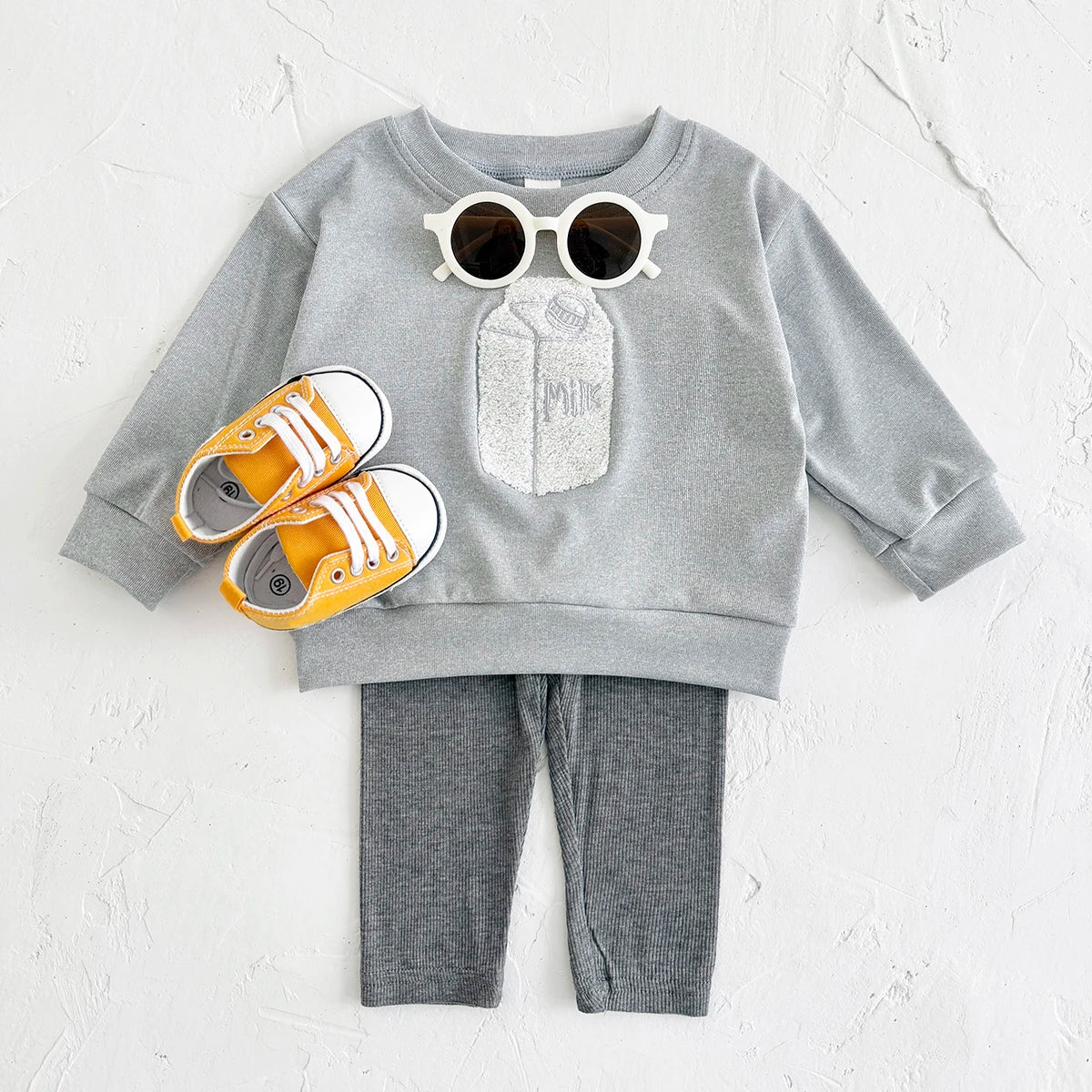 Kids Baby Boys Fall 2Pcs Grey Tracksuit - Cartoon Milk Embroidery Set